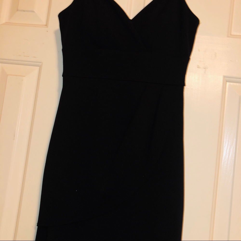 Black mini dress - Picture 2 of 4